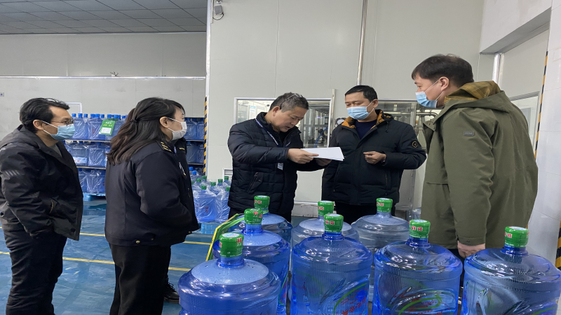 郑州市金水区花园路街道市场监督管理所开展“两会”和“3.15”期间食品生产企业检查(图1) 图片12.png