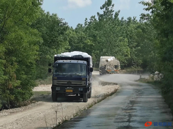湖北枣阳市:生态国营林场内两家企业毁林采石破坏山林 矿石裸露堆积污染严重(图15) 15.gif