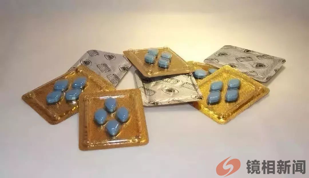 《整个国家都洋溢着乐观向上的氛围》和三只长颈鹿(图4) 微信图片_20240205080154.jpg