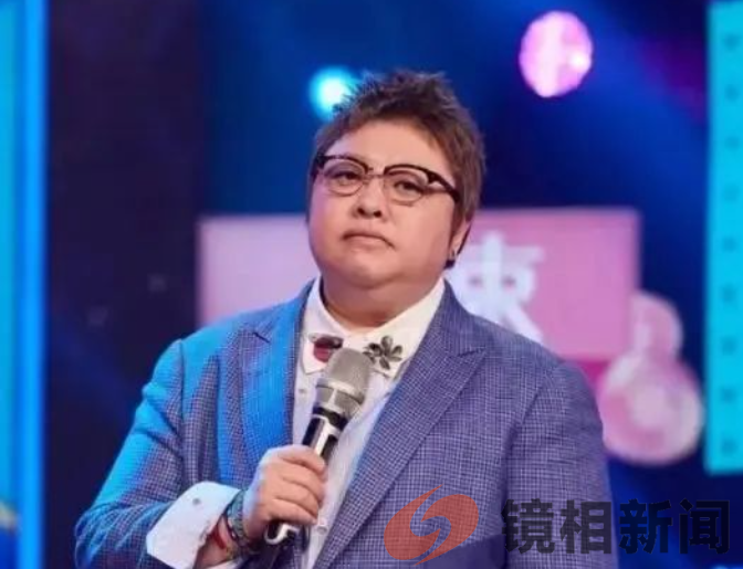 韩红曾自曝大学时是“校花”，看了她18岁的照片，我被惊艳了！