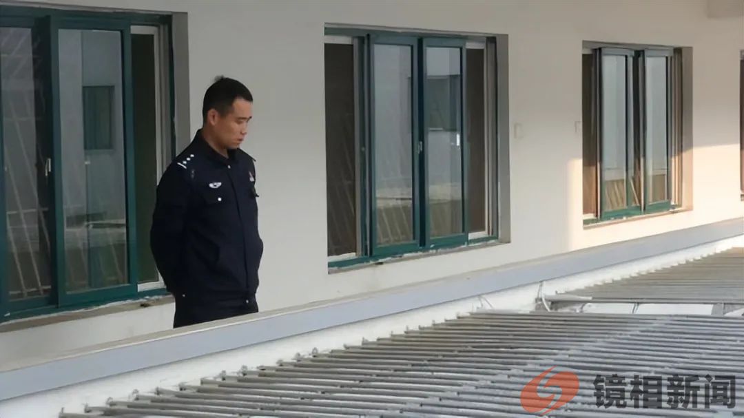 那年,我被羁押在看守所,有一天半夜时,被睡在旁边的死刑犯打伤,脸上缝了六针!(图3) 微信图片_20240224232134.jpg