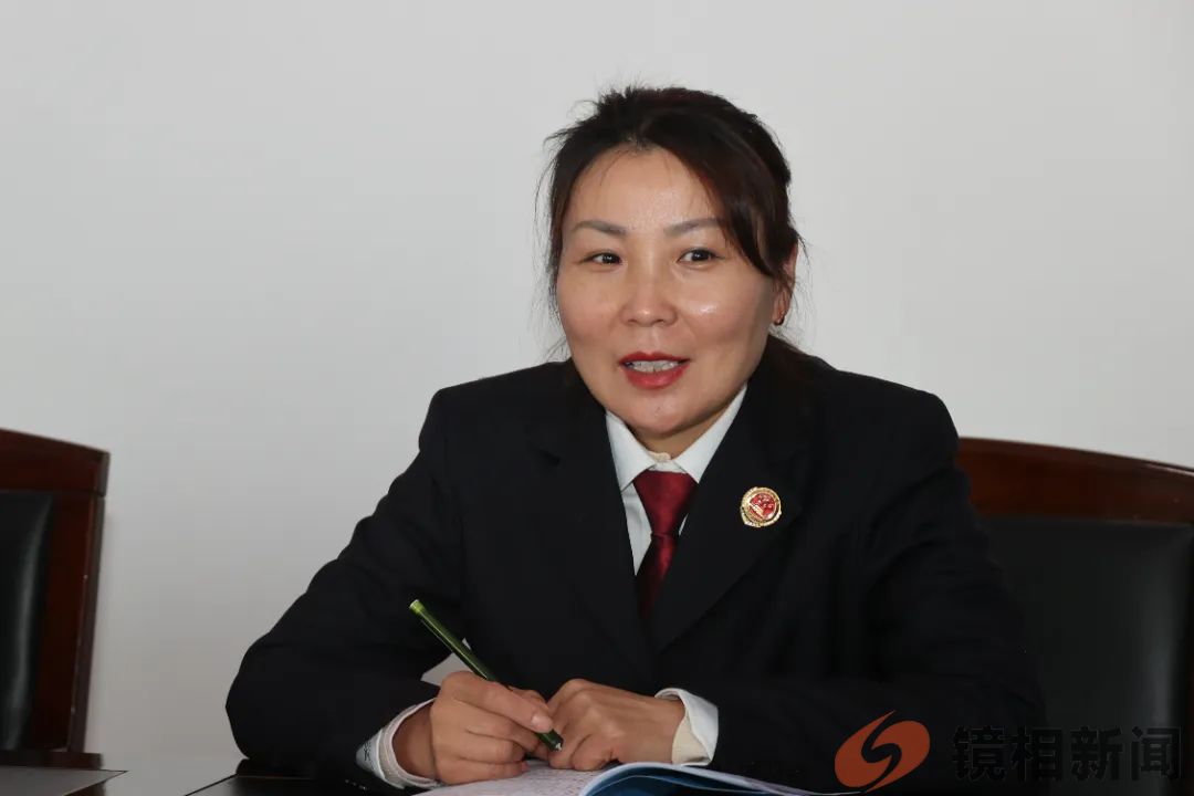 魅力巾帼 花漾芳华——西峡县人民检察院举办“守检察初心 展巾帼之美”座谈交流会暨插花活动(图13) 微信图片_20240308201554.jpg