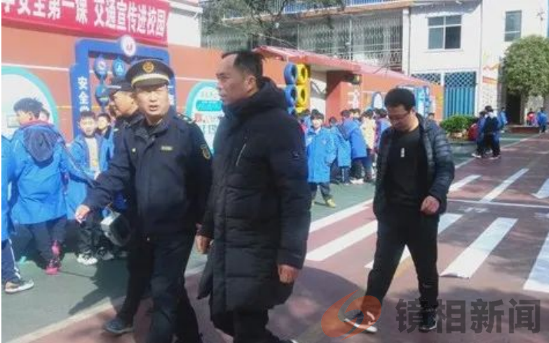 【平安法治星创建】卧龙区武侯街道：严守校园安全防线 筑牢“平安法治星”   