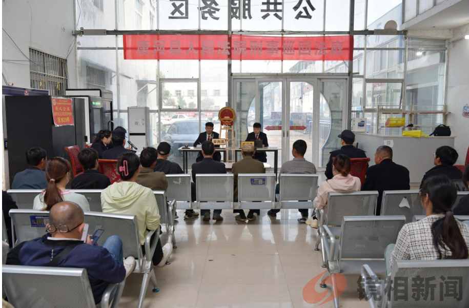 巡回审判进驾校,“准司机”从学法开“驶”(图1) e2d90815a2d08488f1bed9e78fb6174.png