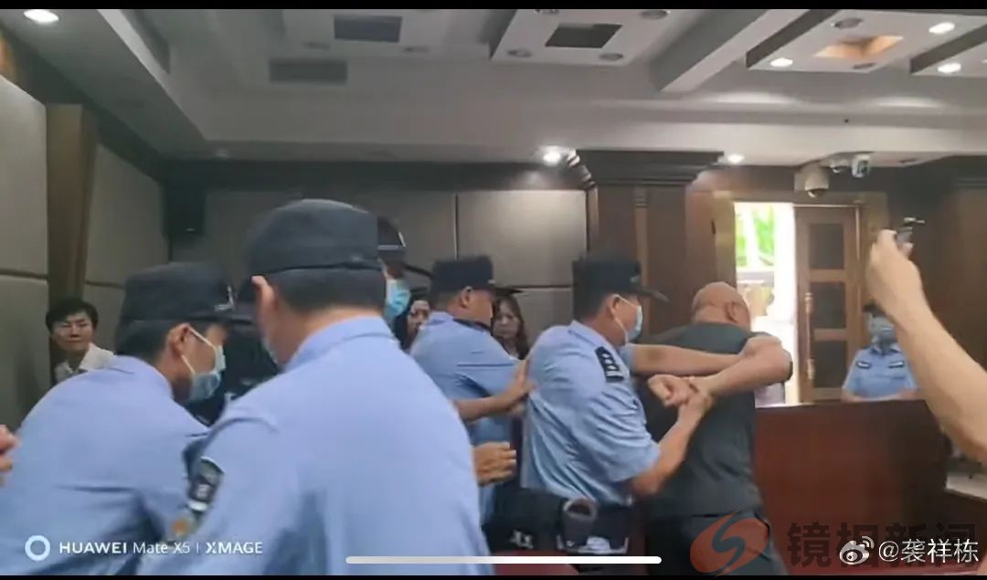 被哄赶架出的律师们，应好好感谢海口中院的“温柔”！