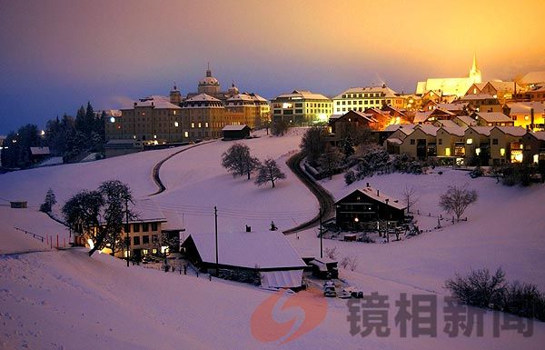南阳宛城区法院：两名法官联合调解 四起劳动争议当庭履行 