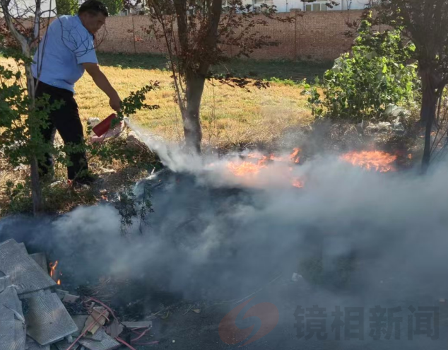 焦作市交通执法人员巡查途中扑灭火情 守护群众麦田和道路绿化带树木赢赞誉(图2) 微信图片_20250618174826.png
