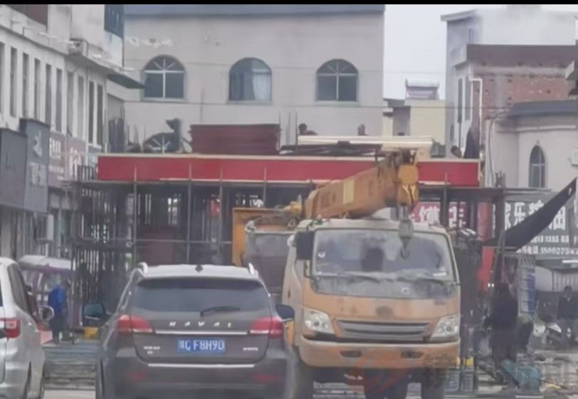 法律视角下的违规建筑:鸣皋村事件的警示与反思(图3) 微信图片_20251009132307.jpg